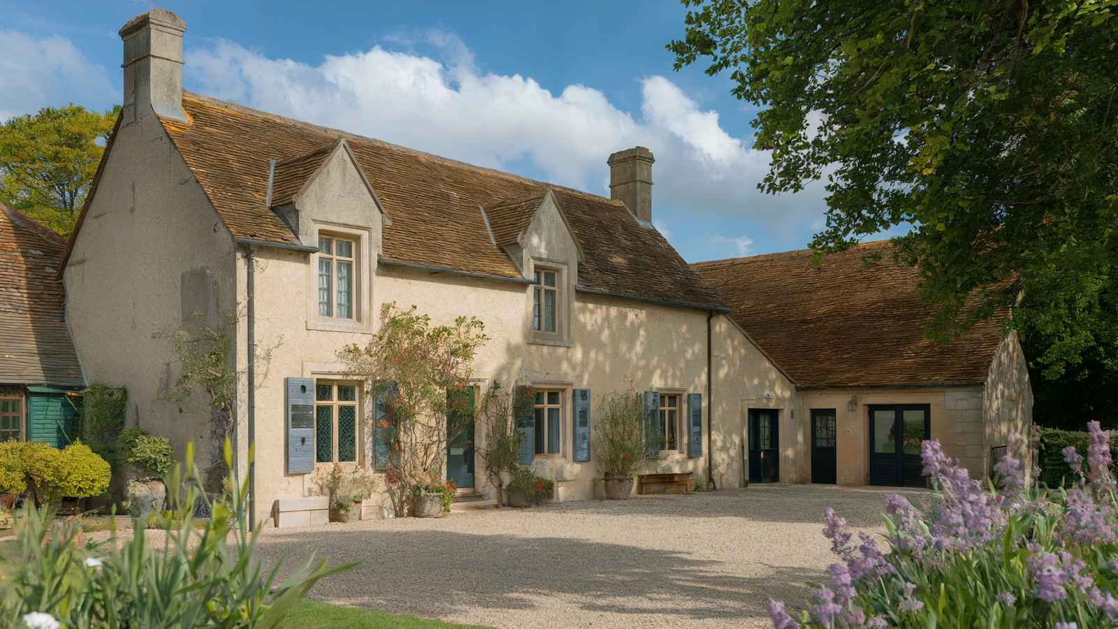 Country Cottage Exterior