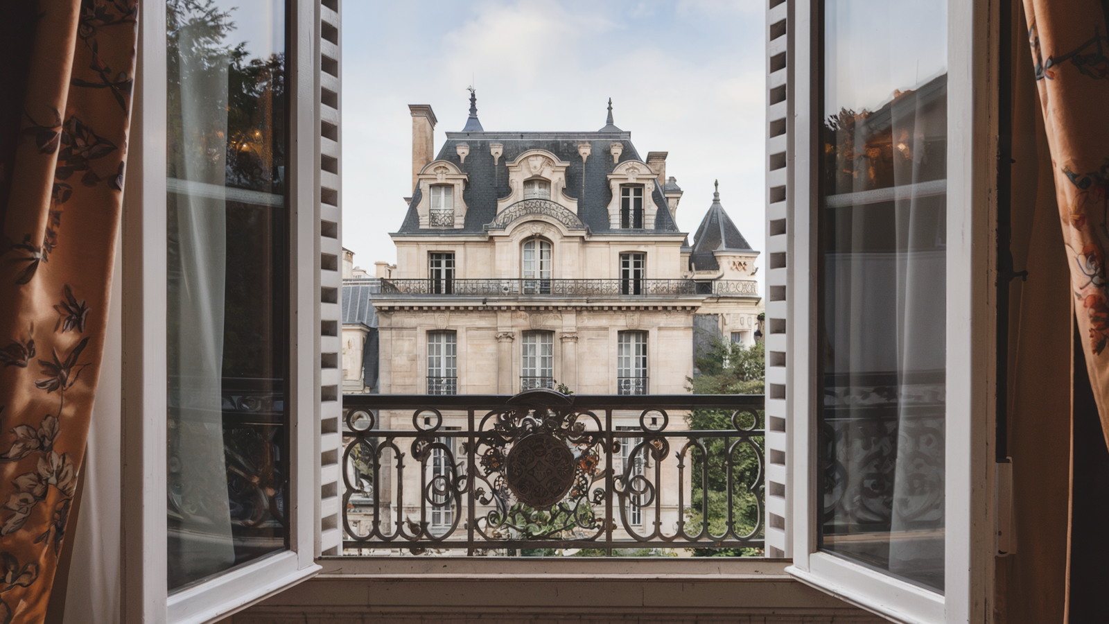 Romantic Parisian Chateaux