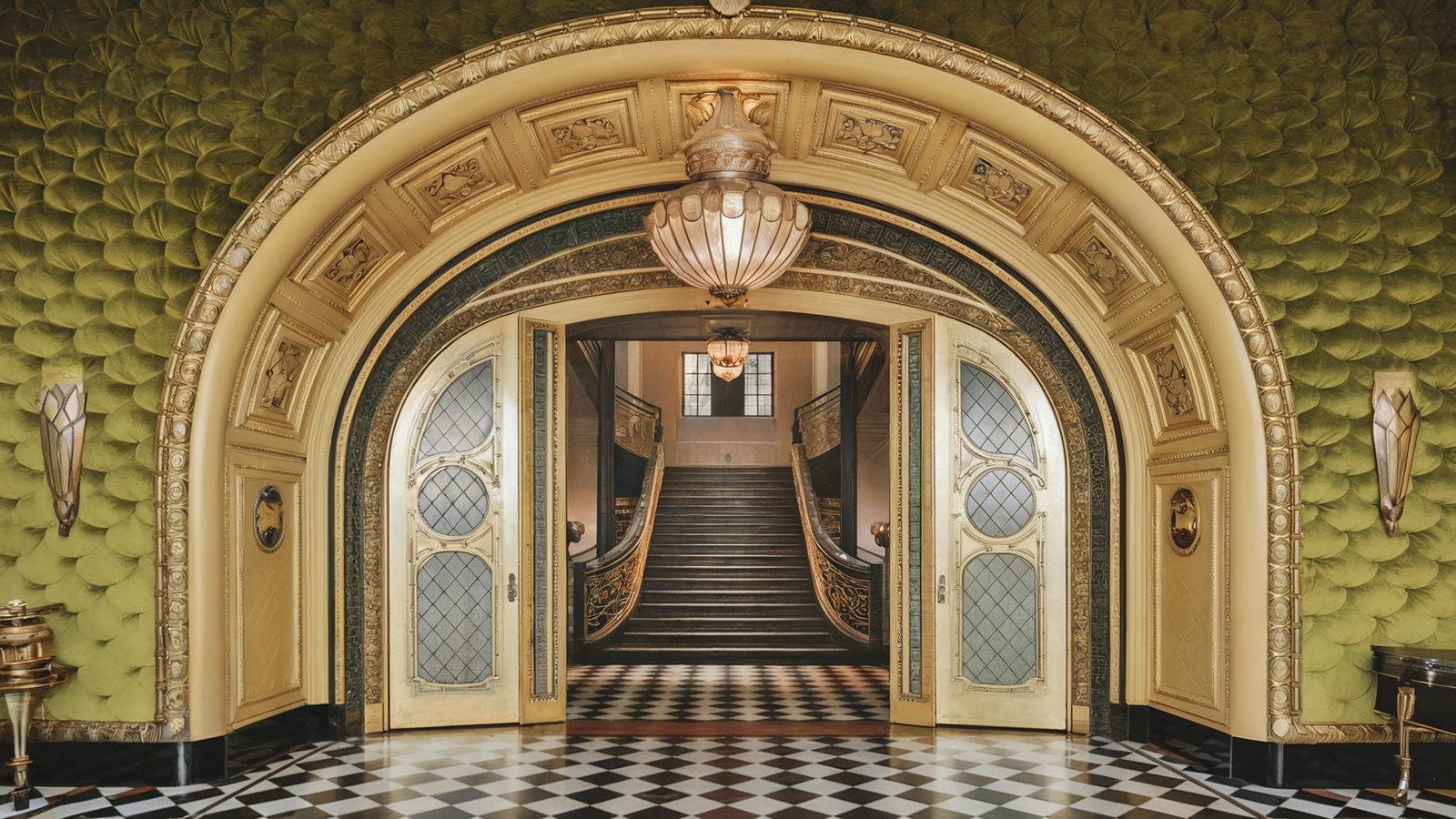 Vintage Glamour Chateaux Interior