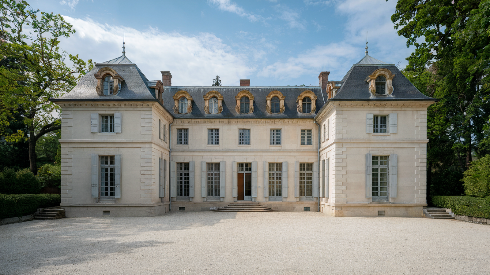 Zen Retreat Chateaux